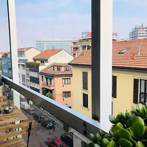  Apartment Morivione - Bocconi Free Parking